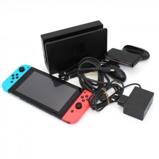 Nintendo Switch Konsole komplett Set mit Halleffect Joycons Dockinstation Netzteil gebraucht