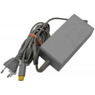 Original Nintendo Netzteil WII U Adapter / Power Supply Universal-100 - 240V AC